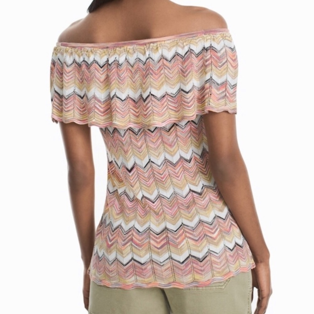 Chevron off the shoulder top - Picture 2 of 5